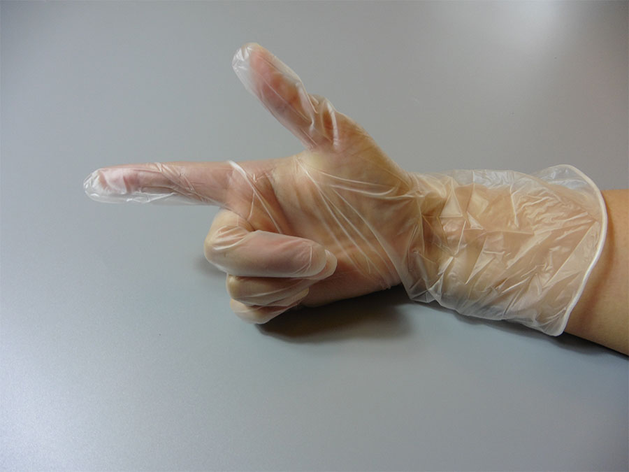 请问一下用TPE材料作为手套背胶料，使用手套时的味道大吗？